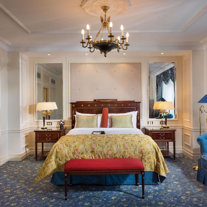 Інтереьнр спальні - Fairmont Grand Hotel